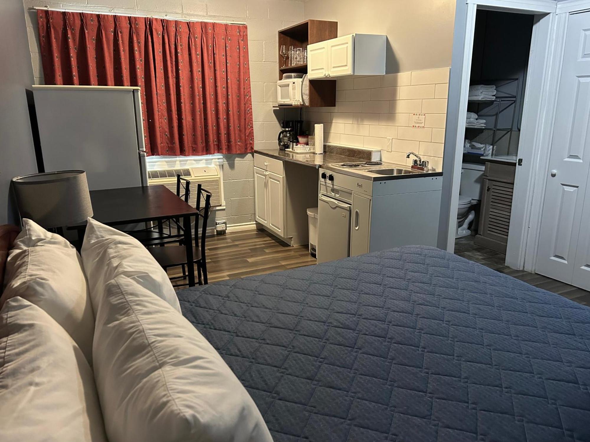 Arrow Lake Motel Fauquier Экстерьер фото